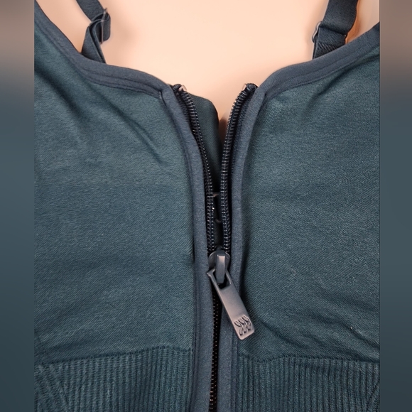 New Workout Sports Bra All in Motion Dusty Blue Gym Top Medium Support Size XS - Picture 5 of 8